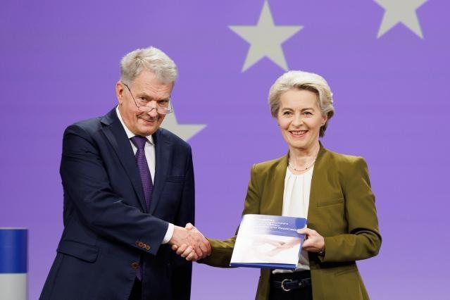 Participation of Ursula von der Leyen, President of the European Commission, in a press conference during which Sauli Niinistö, Special adviser to Ursula von der Leyen, presents the report on strengthening Europe's civil and military preparedness